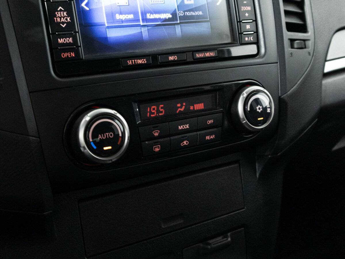 Mitsubishi Pajero, 2012 Фото №19