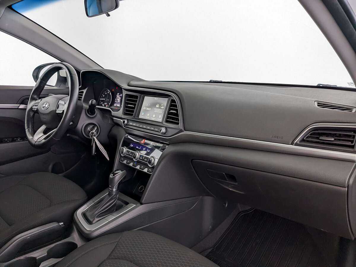 Hyundai Elantra, 2020 Фото №19