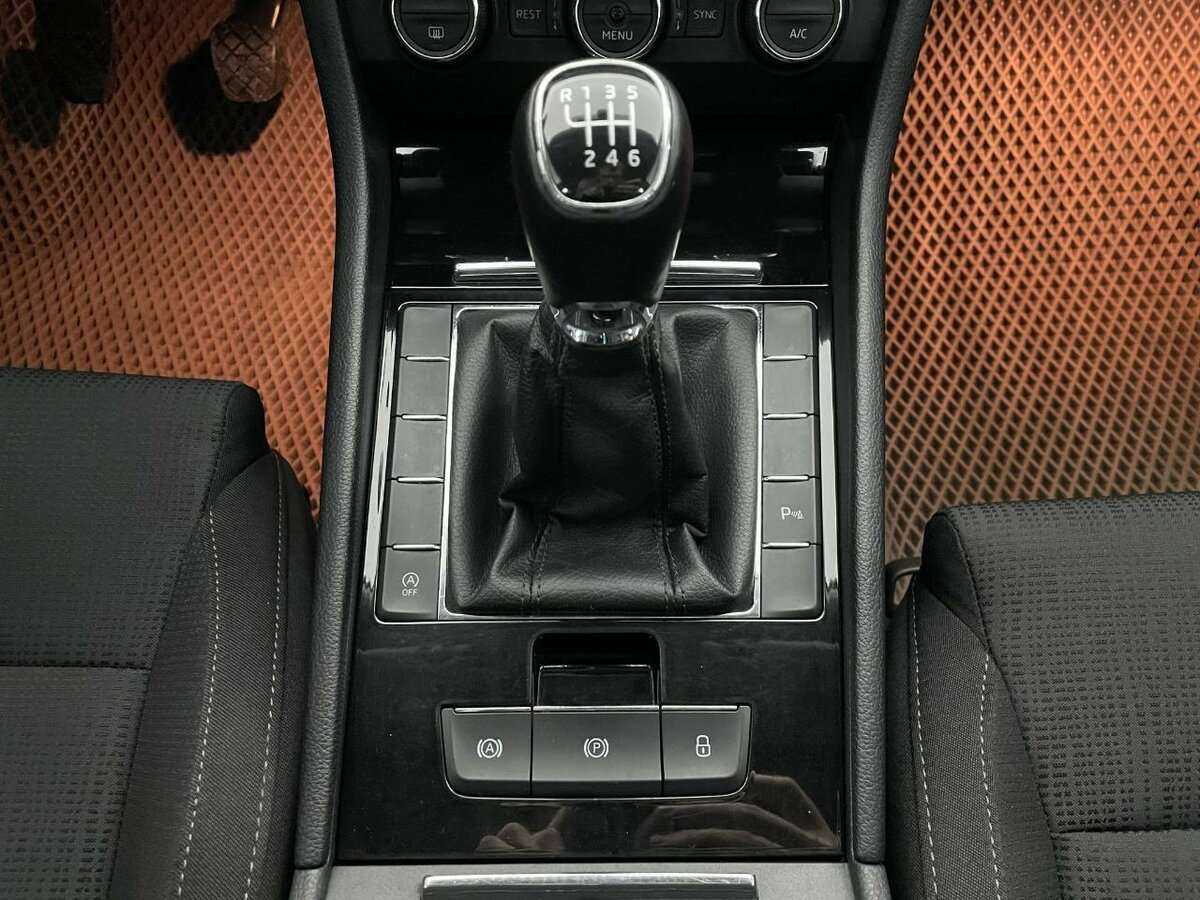 Skoda Superb, 2016 Фото №12