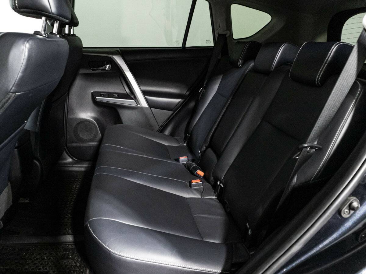 Toyota RAV4, 2017 Фото №10
