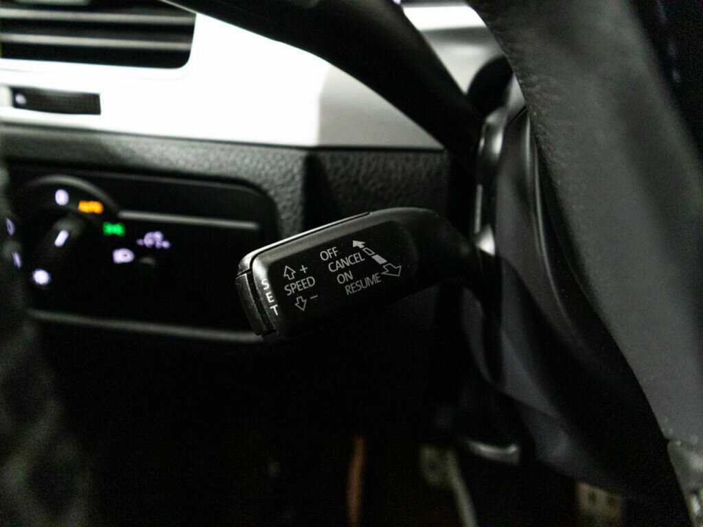 Volkswagen Touareg, 2015 Фото №20