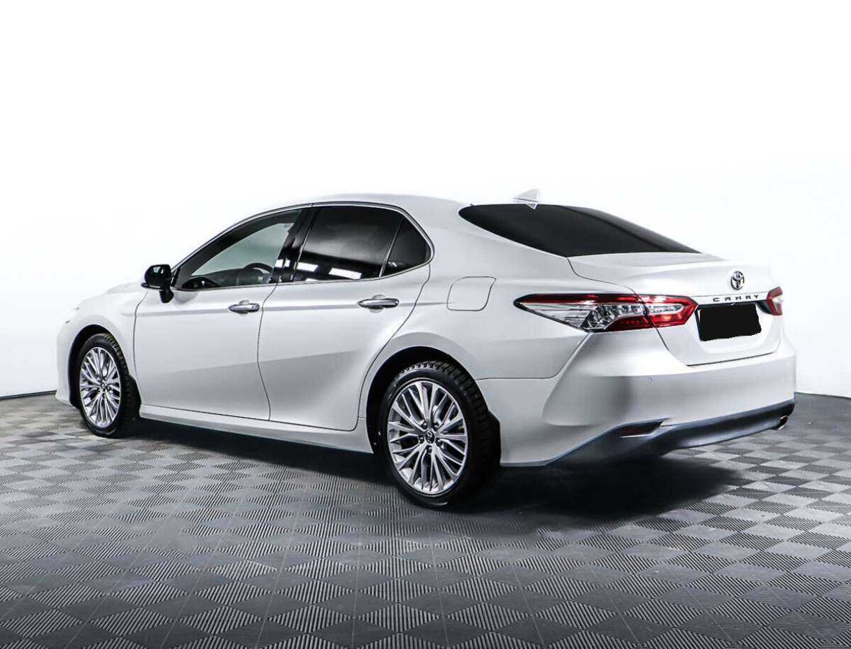 Toyota Camry, 2018 Фото №7