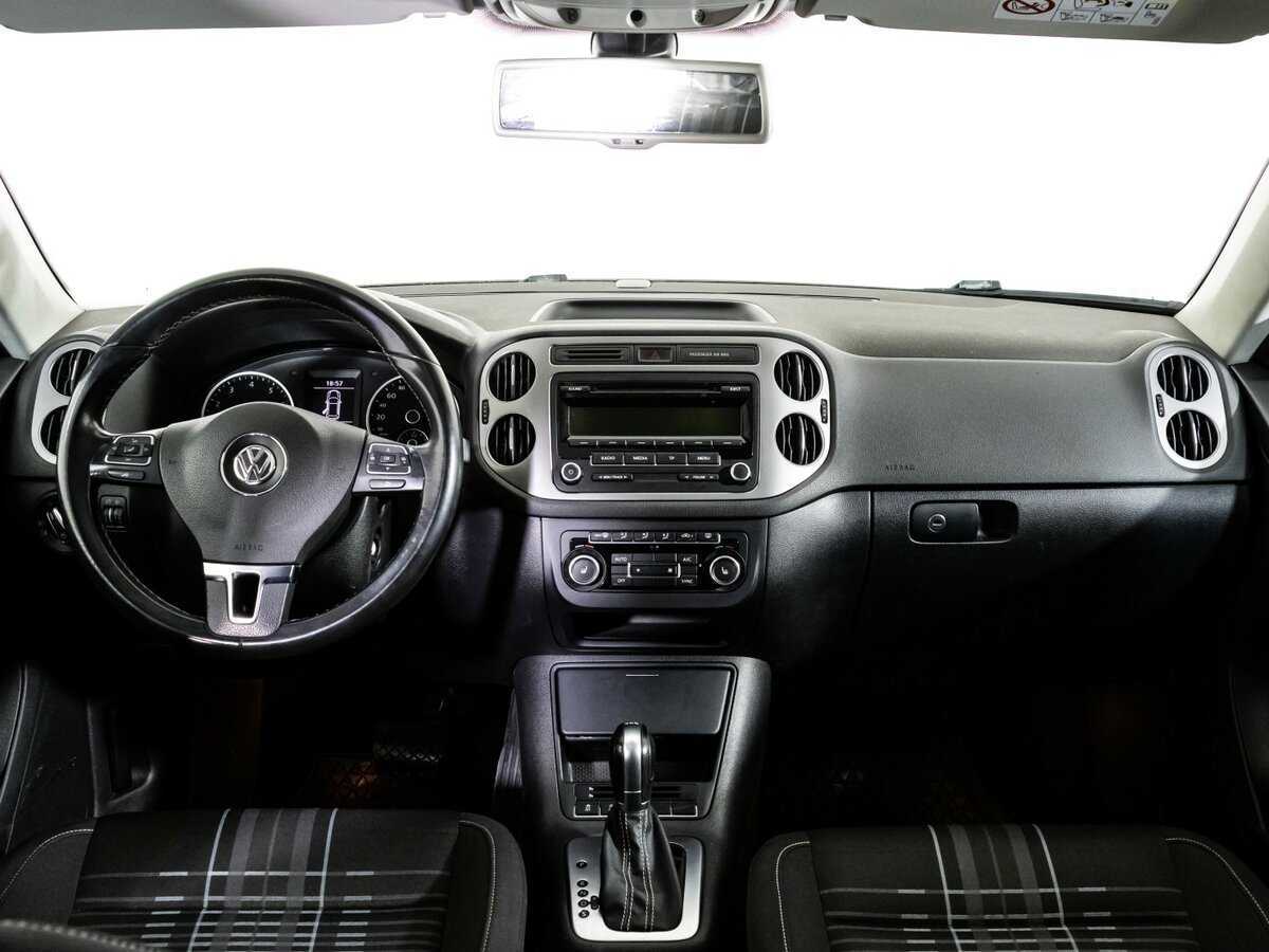 Volkswagen Tiguan, 2015 Фото №8