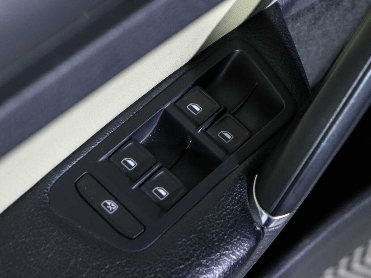 Volkswagen Golf, 2013 Фото №17