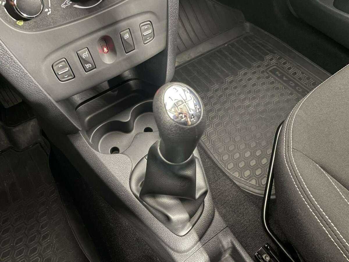 Renault Logan, 2016 Фото №13