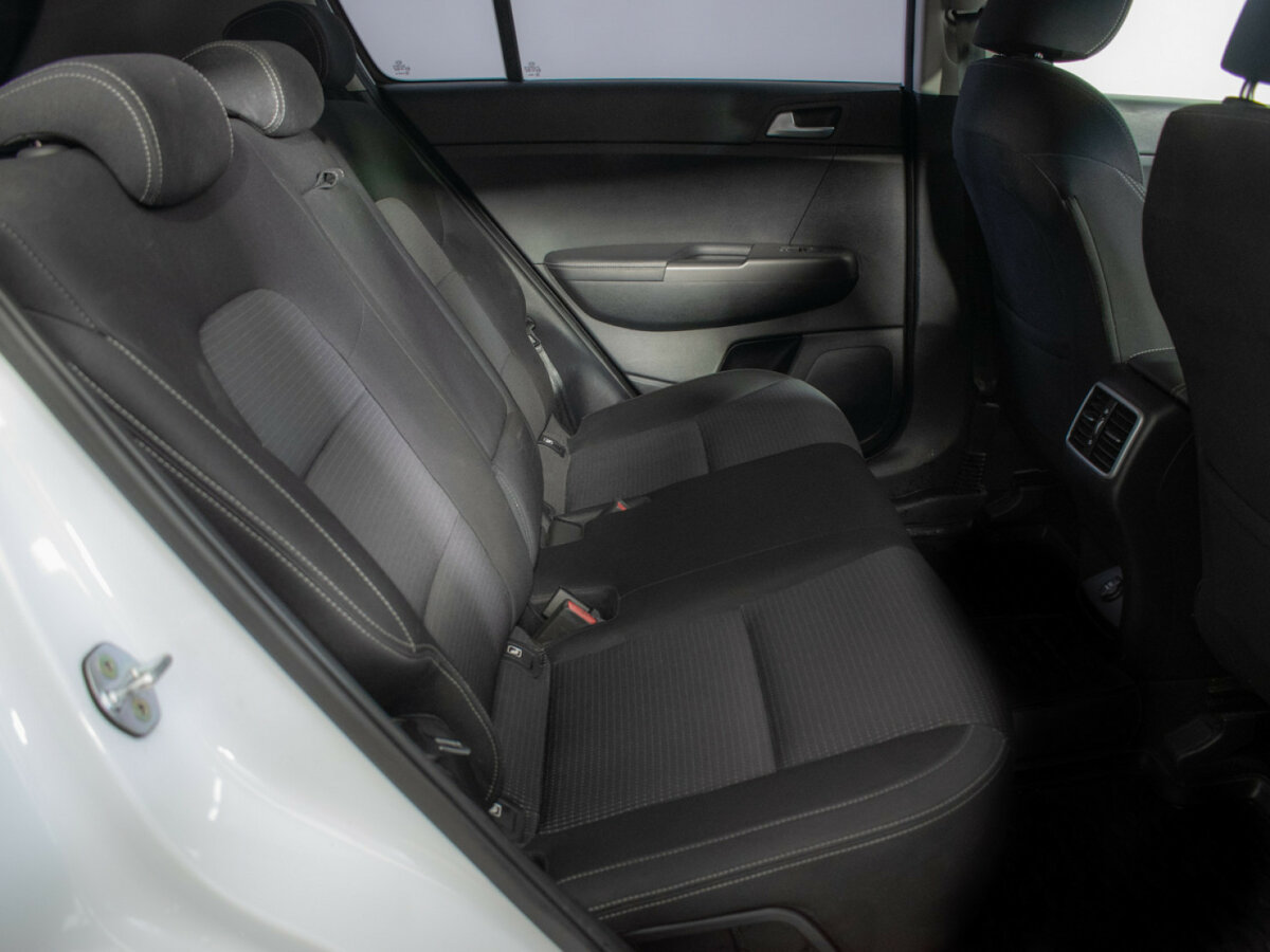 Kia Sportage IV Рестайлинг, 2021 Фото №10
