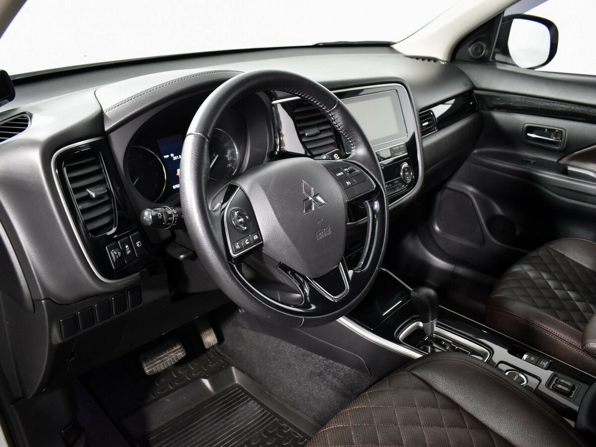 Mitsubishi Outlander III Рестайлинг 3, 2019 Фото №7
