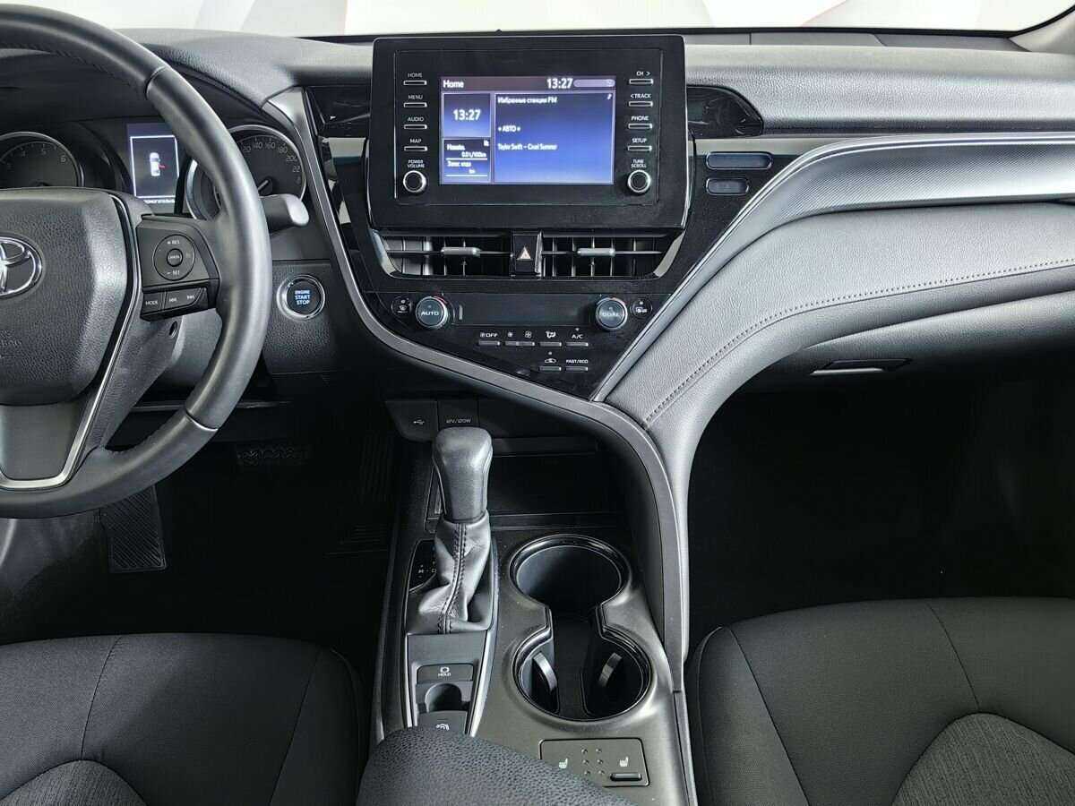 Toyota Camry, 2021 Фото №11