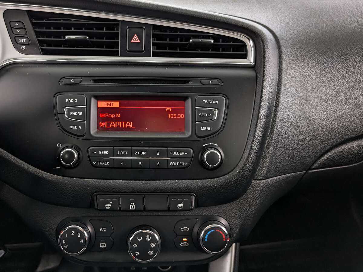 Kia Ceed, 2015 Фото №12