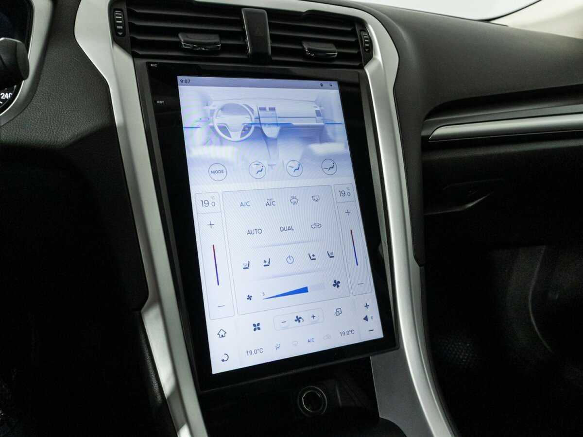 Ford Mondeo, 2018 Фото №15