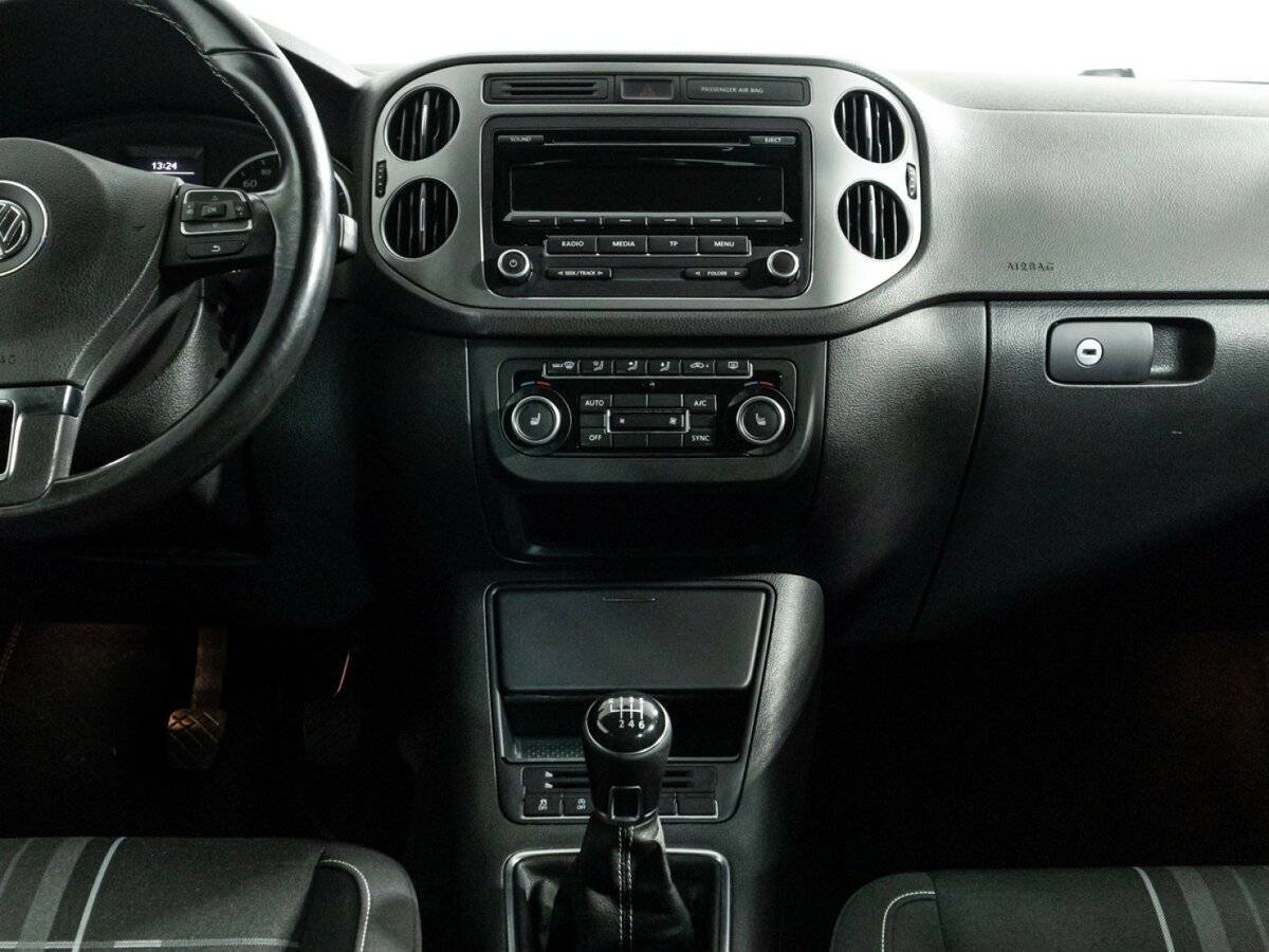 Volkswagen Tiguan, 2015 Фото №14