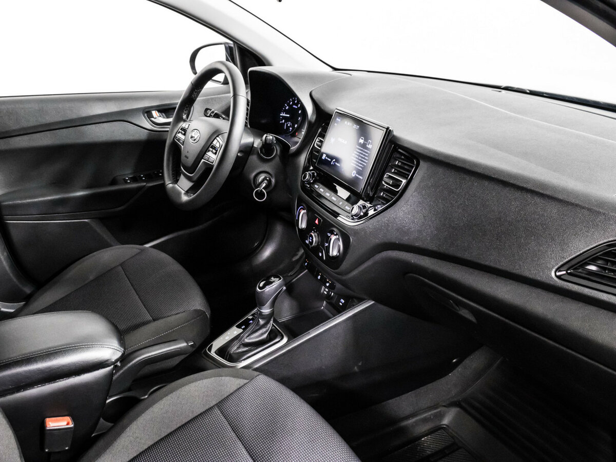 Hyundai Solaris II Рестайлинг, 2021 Фото №7