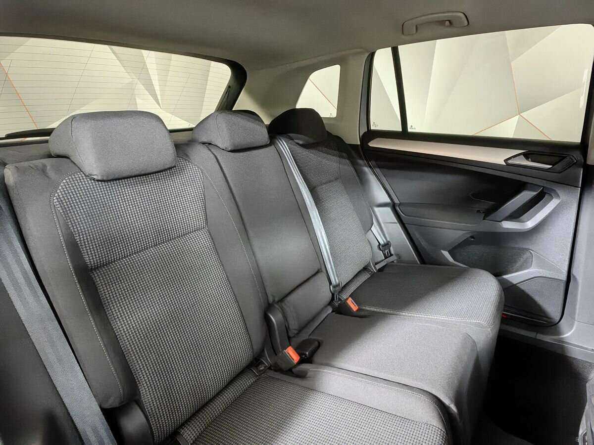 Volkswagen Tiguan, 2020 Фото №17