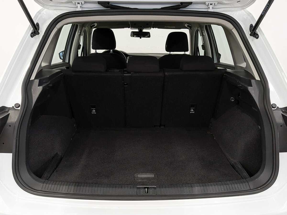 Volkswagen Tiguan, 2021 Фото №10
