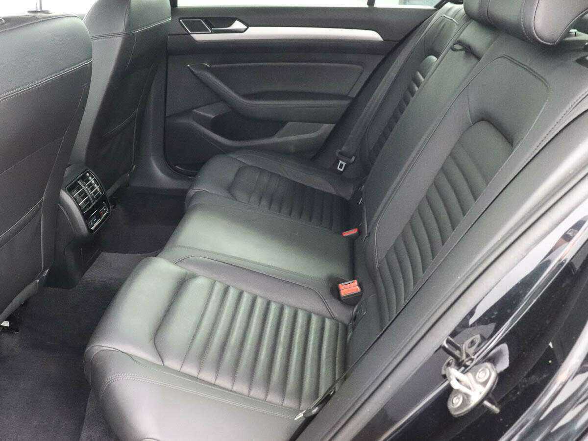 Volkswagen Passat, 2017 Фото №9