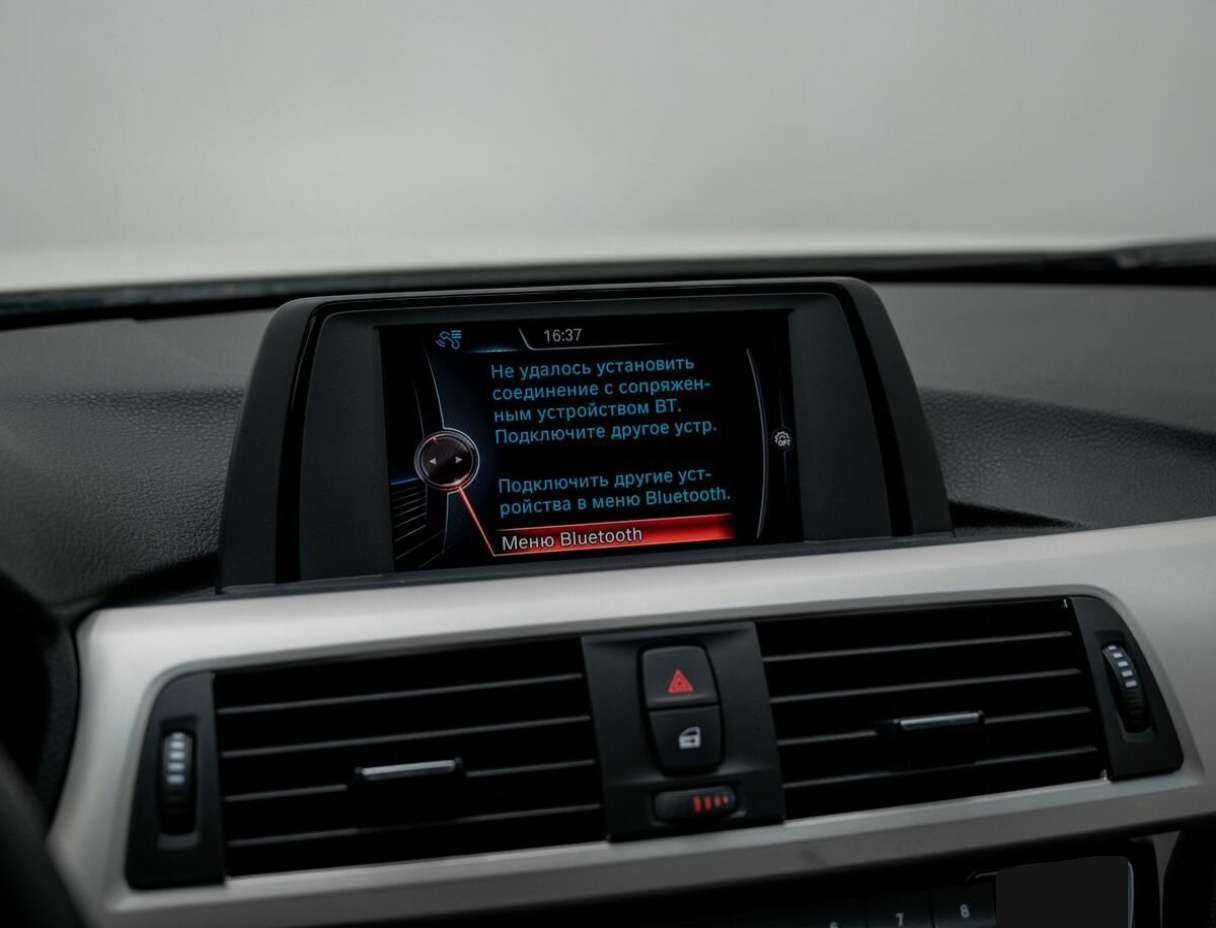 BMW 3 серии 318i, 2016 Фото №20