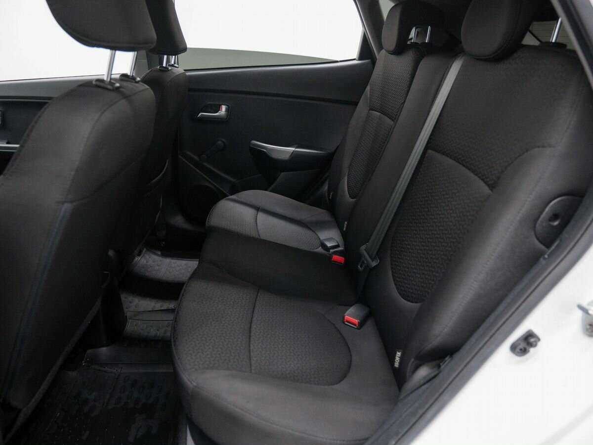 Kia Rio, 2017 Фото №12