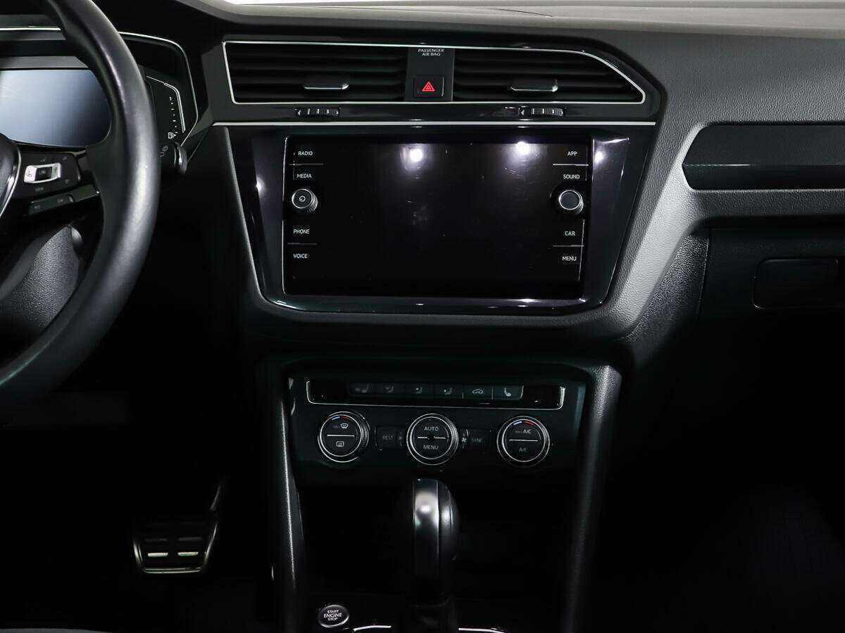 Volkswagen Tiguan, 2020 Фото №13