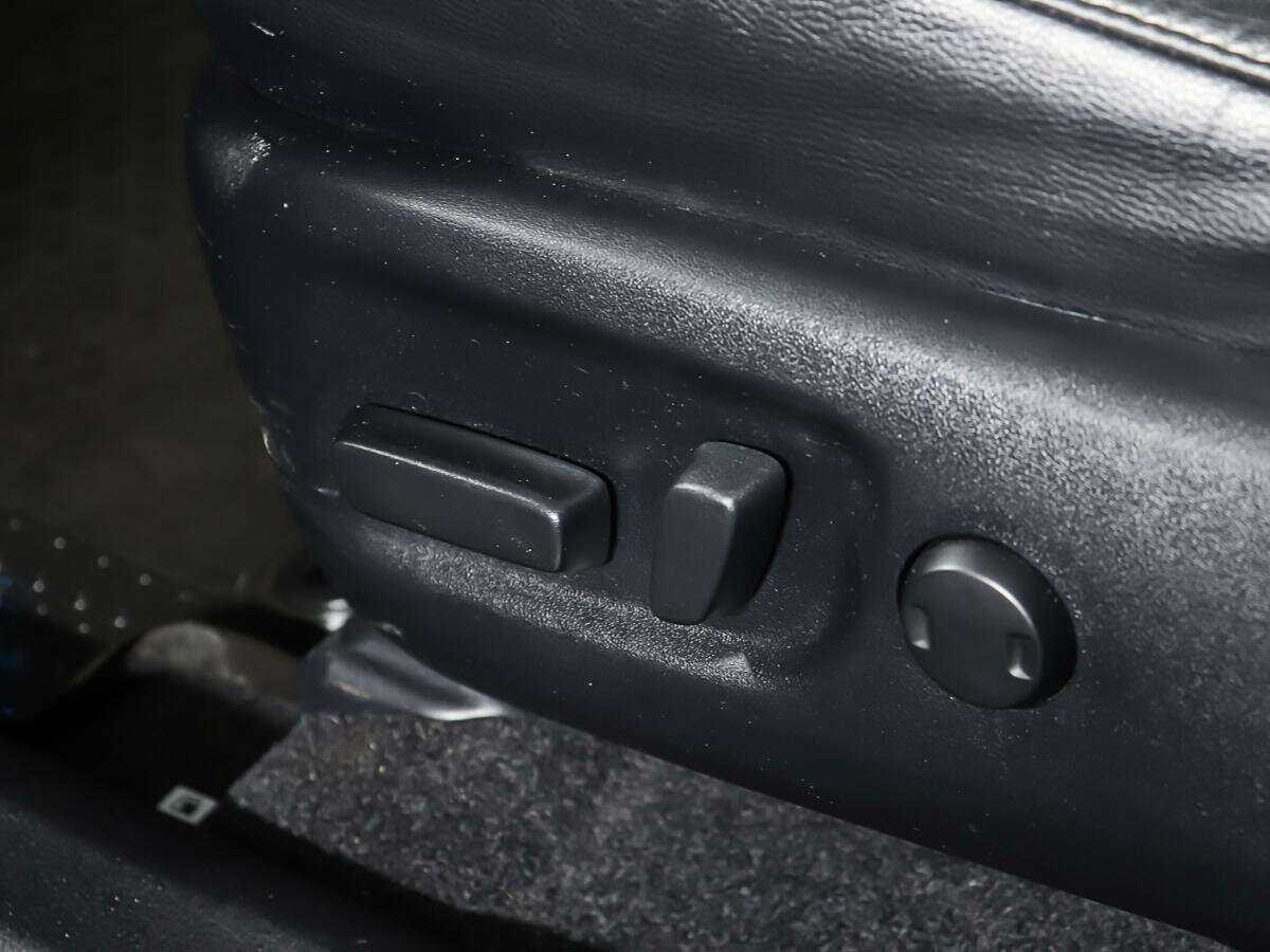 Toyota RAV4, 2018 Фото №17