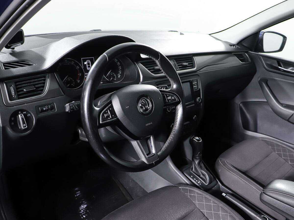 Skoda Rapid, 2017 Фото №15