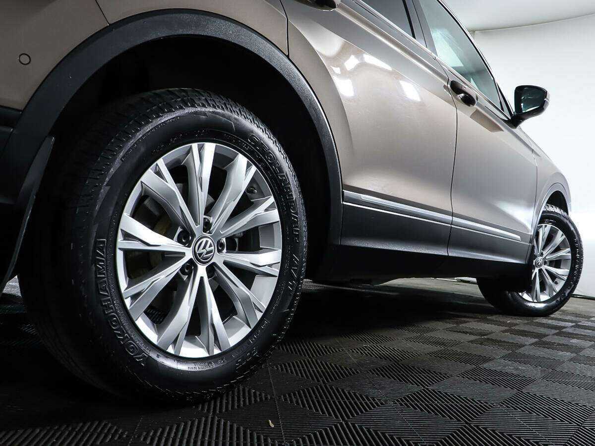 Volkswagen Tiguan, 2018 Фото №22