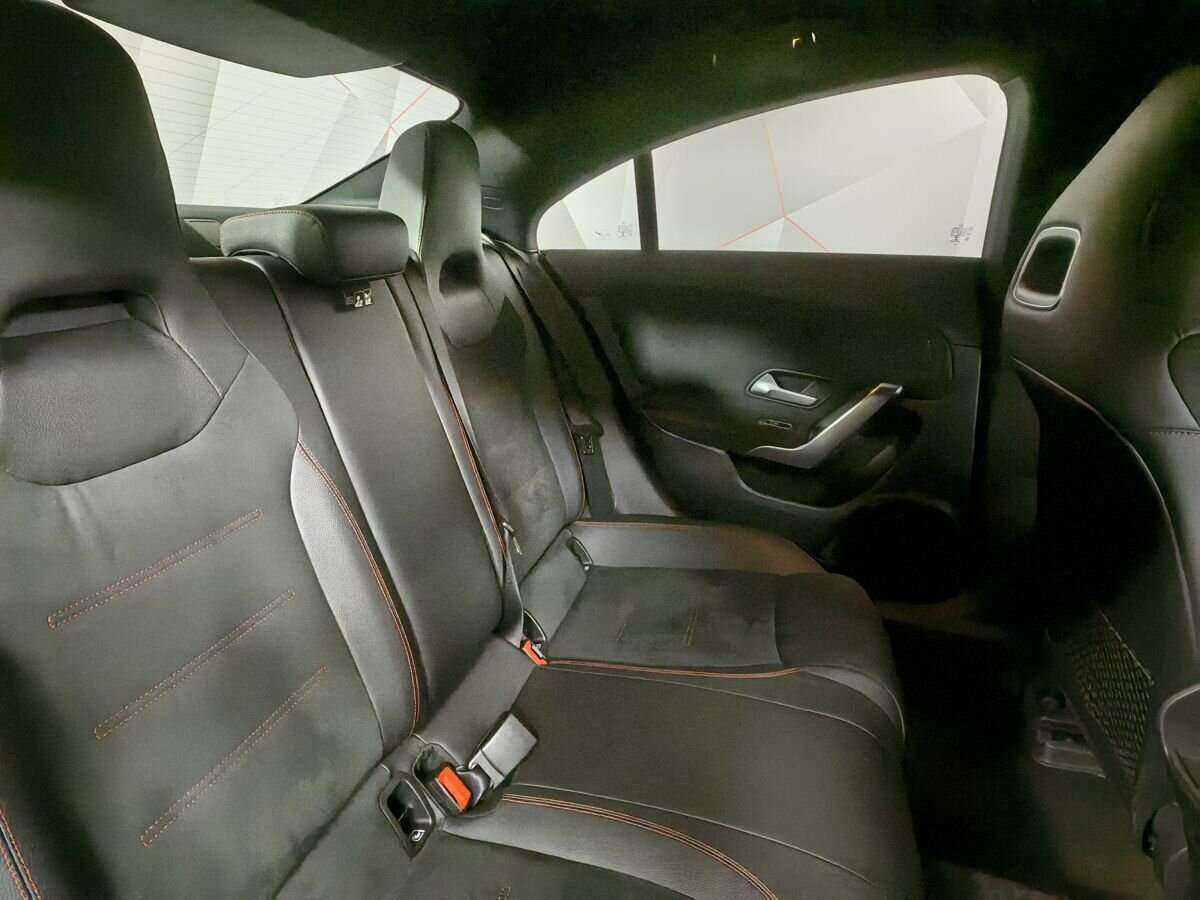 Mercedes-Benz CLA 200, 2020 Фото №13