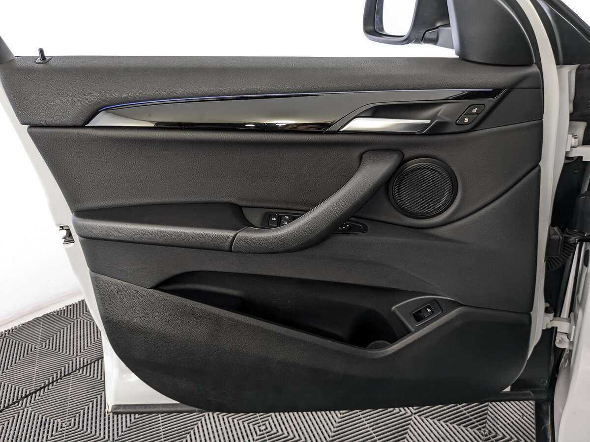 BMW X2 sDrive18i, 2020 Фото №15
