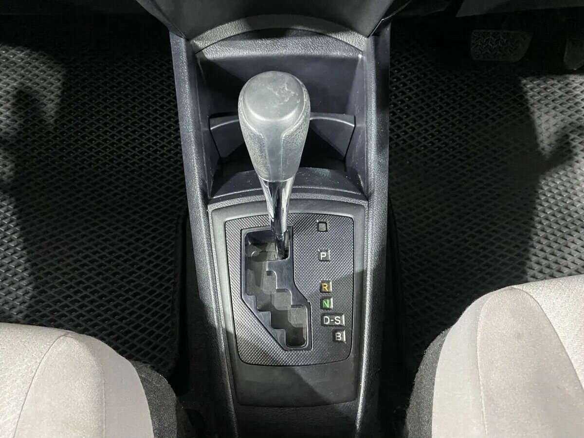 Toyota Corolla Axio, 2016 Фото №11