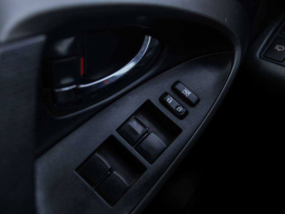 Toyota RAV4, 2012 Фото №16