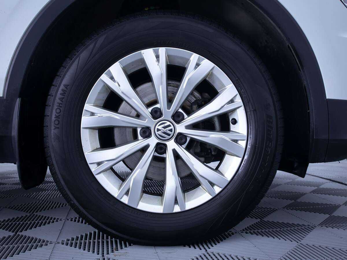 Volkswagen Tiguan, 2018 Фото №18