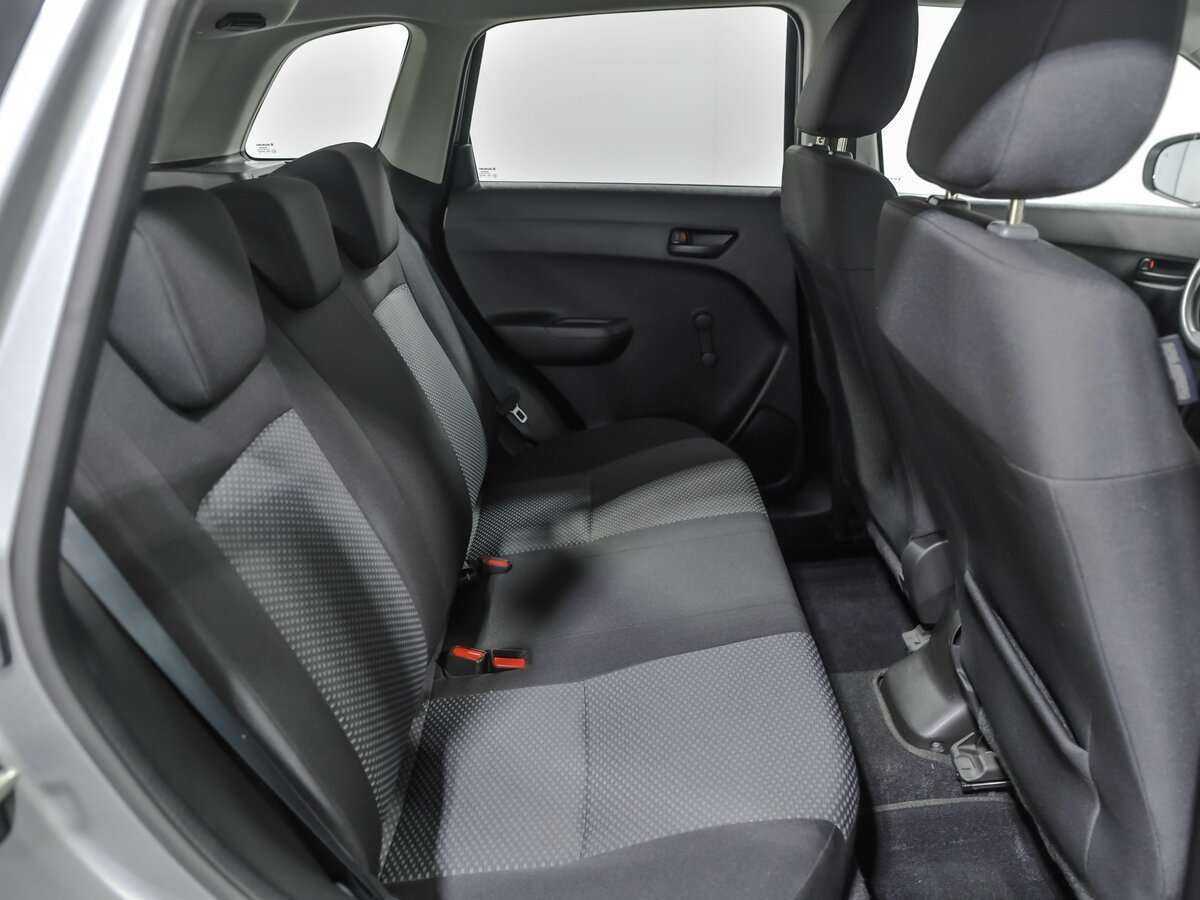 Suzuki Vitara, 2018 Фото №12