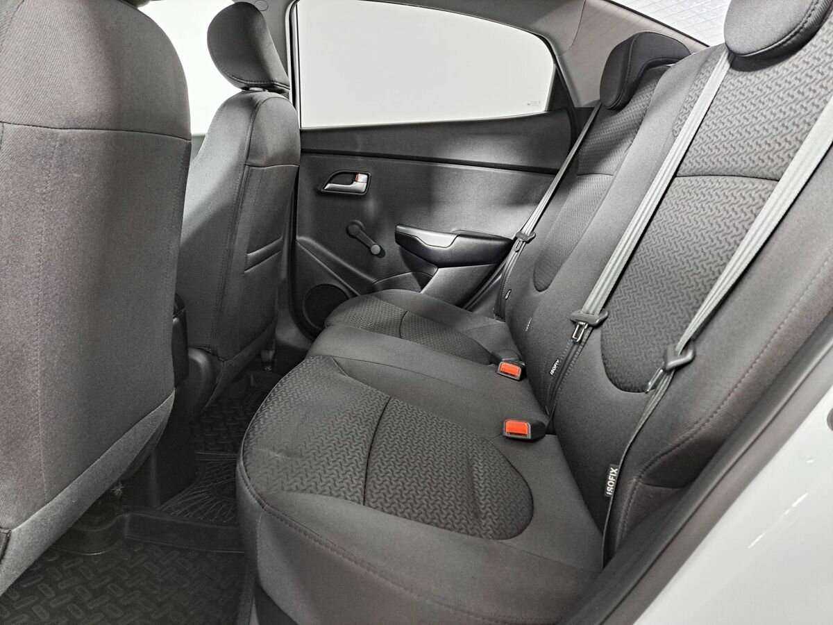 Kia Rio, 2017 Фото №10