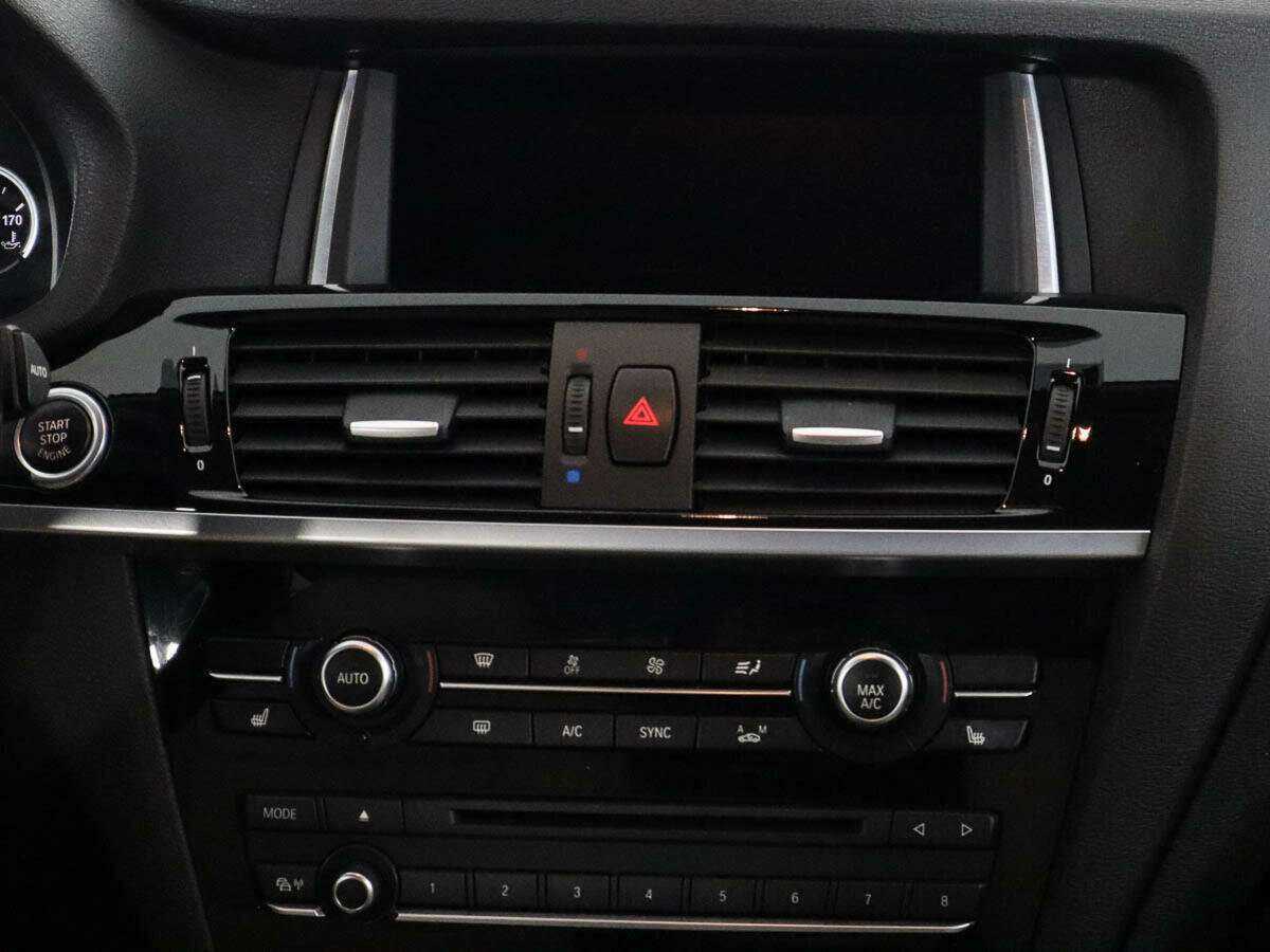 BMW X3 28i xDrive, 2015 Фото №12