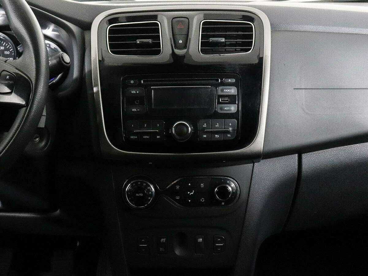 Renault Sandero, 2015 Фото №11