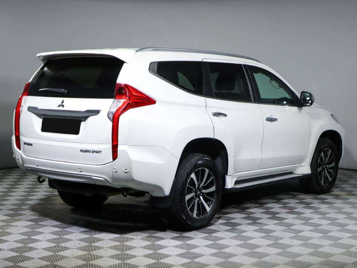 Mitsubishi Pajero Sport, 2018 - 132 074 км. | Фото №2
