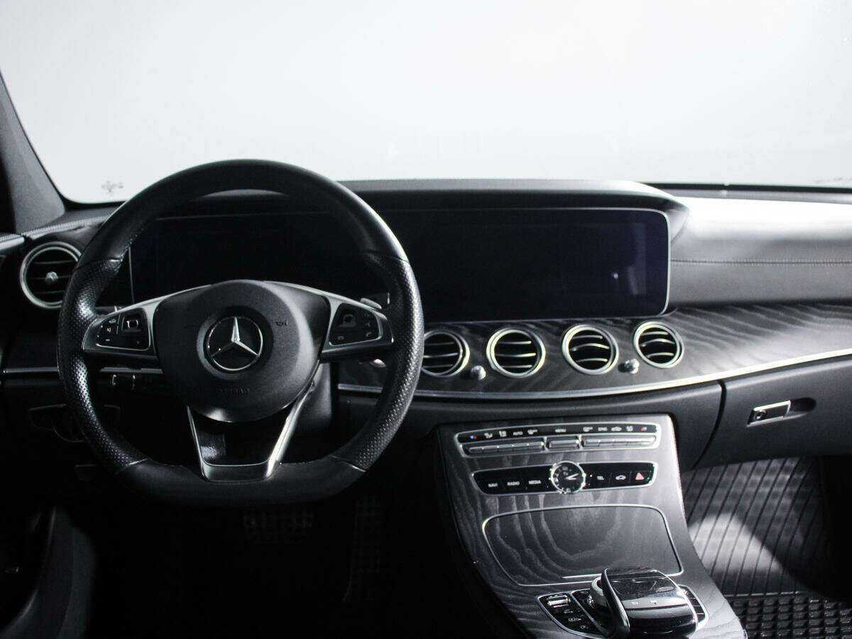 Mercedes-Benz E-Класс 200, 2017 Фото №9