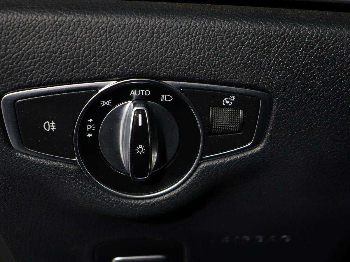 Mercedes-Benz E-Класс 200 d, 2019 Фото №17