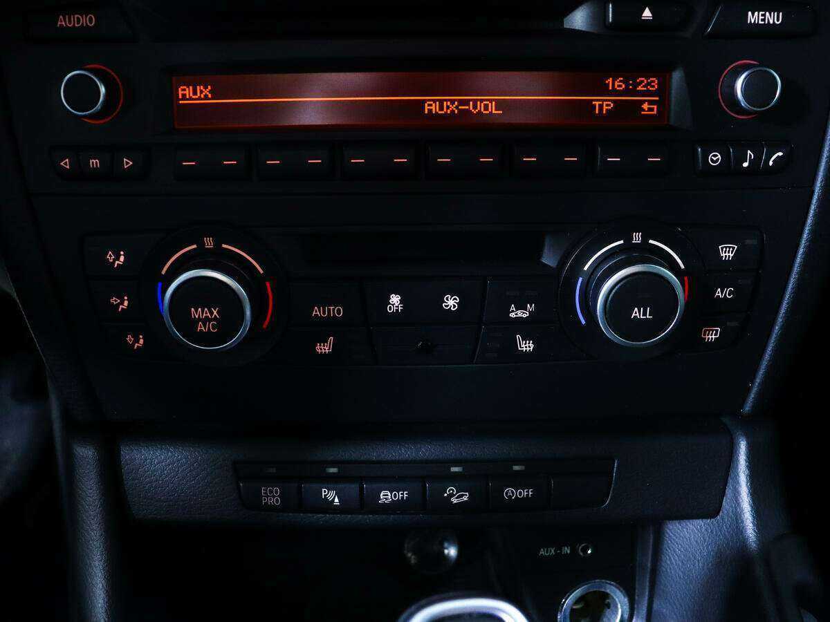 BMW X1 20d, 2013 Фото №16