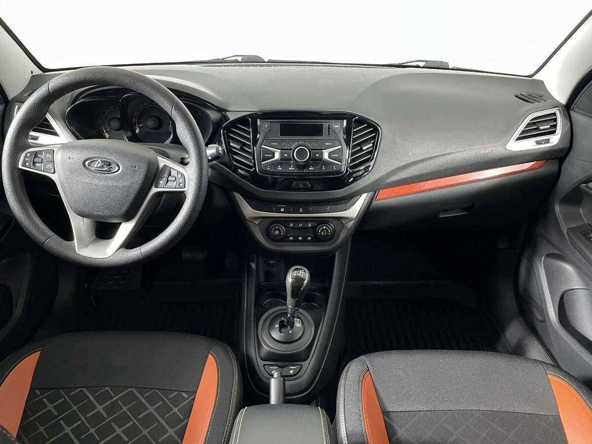 Lada (ВАЗ) Vesta SW Cross, 2019 - 75 250 км. | Фото №6