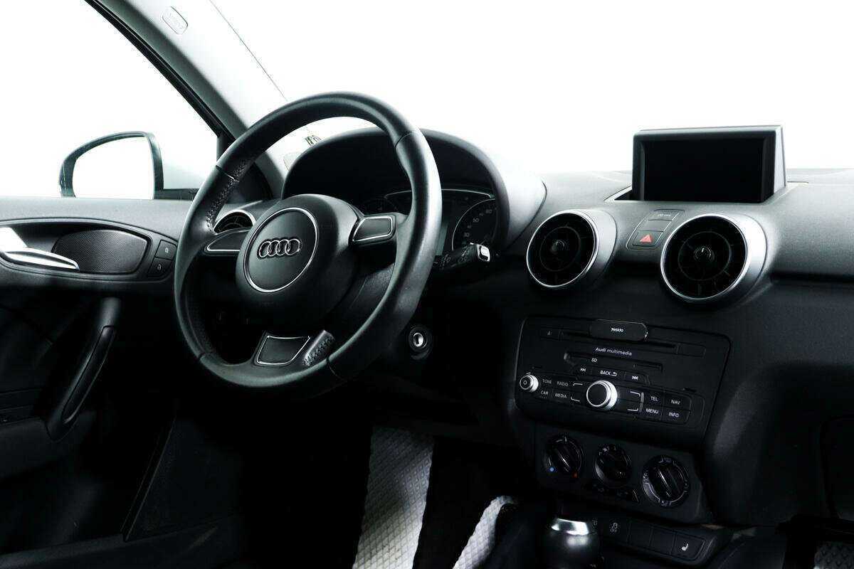 Audi A1 Sportback, 2013 Фото №9