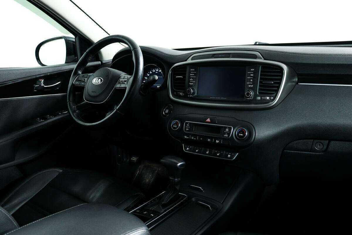 Kia Sorento, 2018 Фото №9