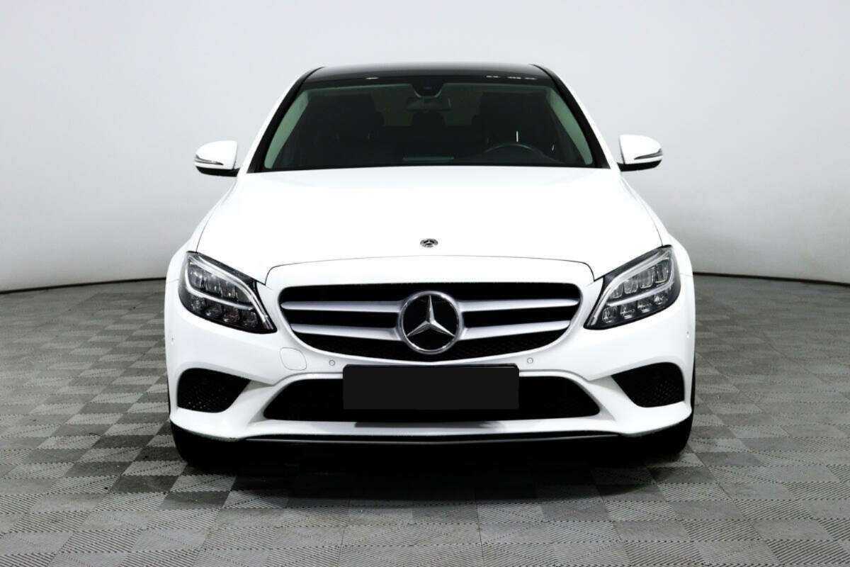 Mercedes-Benz C-Класс 180, 2018 - 54 975 км. | Фото №2