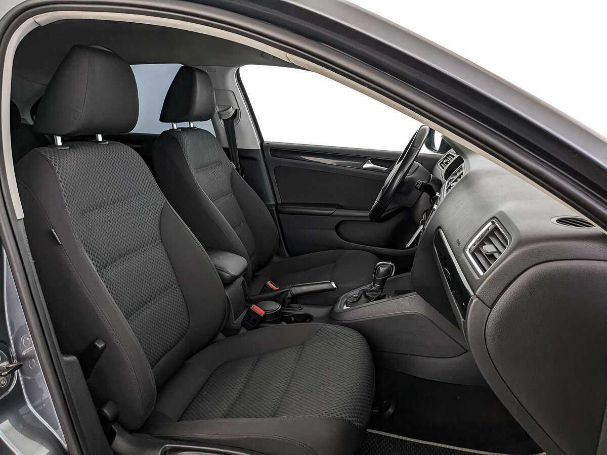 Volkswagen Jetta, 2012 Фото №18