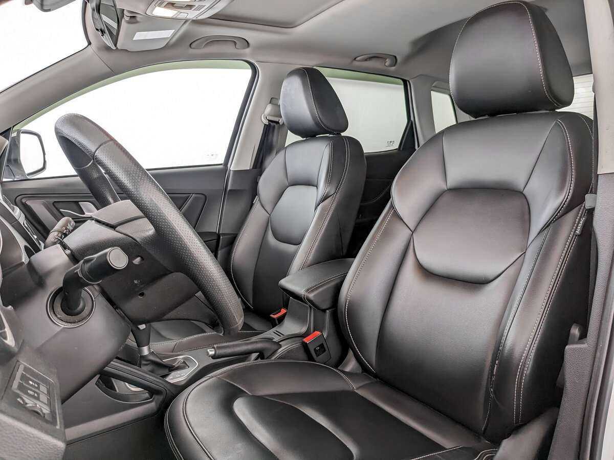 FAW Besturn X40, 2019 Фото №16