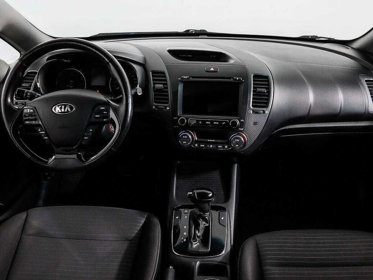 Kia Cerato, 2017 Фото №12