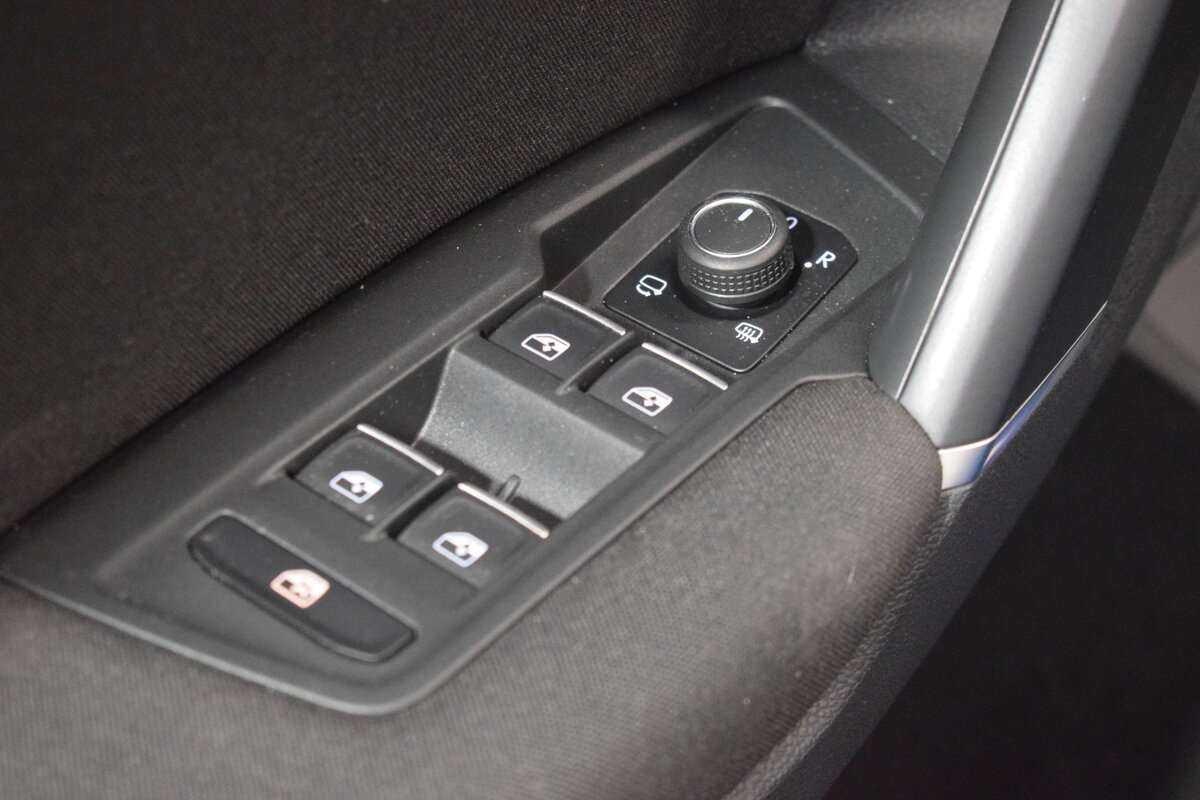 Volkswagen Tiguan, 2018 Фото №9