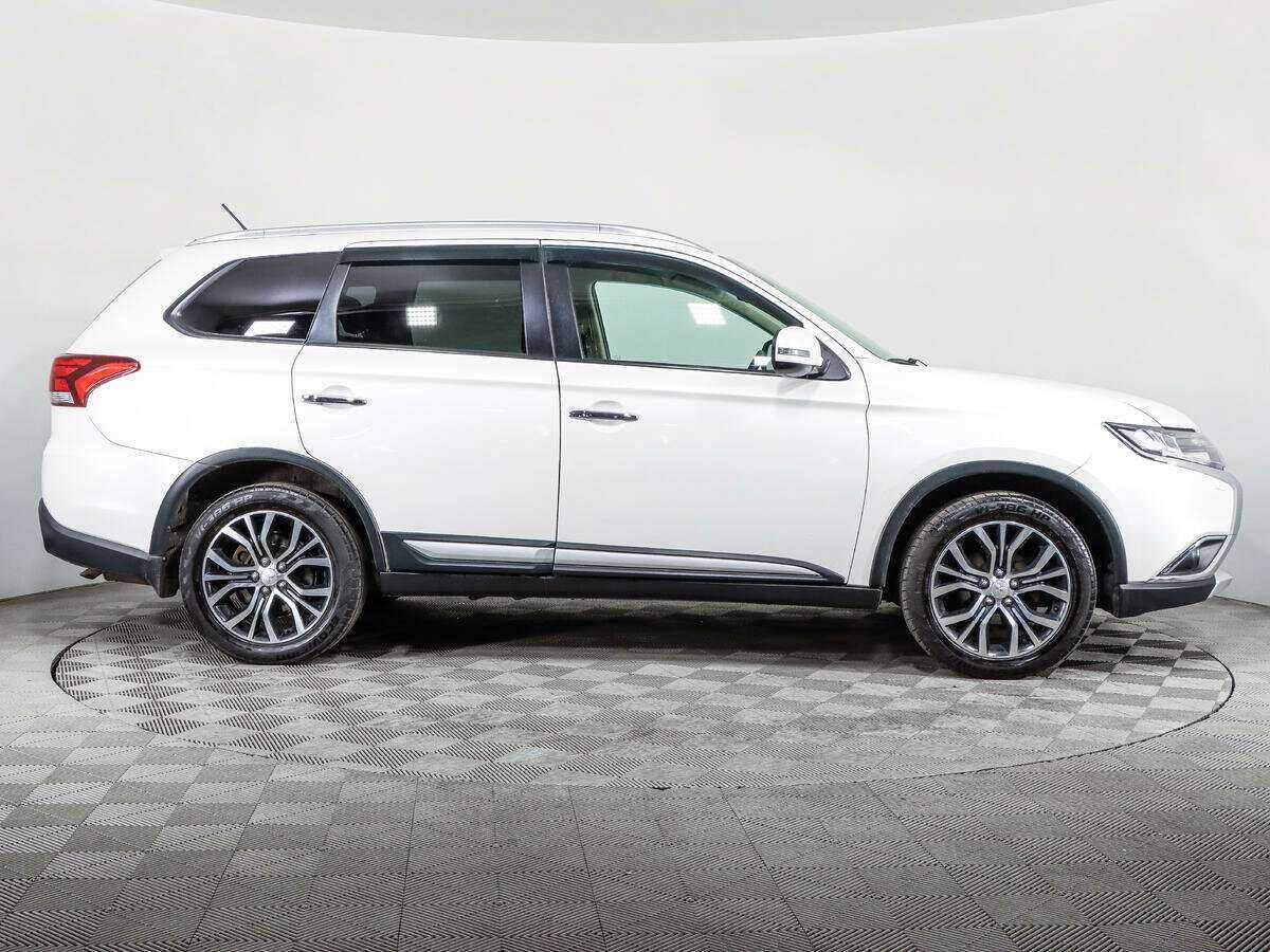 Mitsubishi Outlander, 2016 - 158 200 км. | Фото №4
