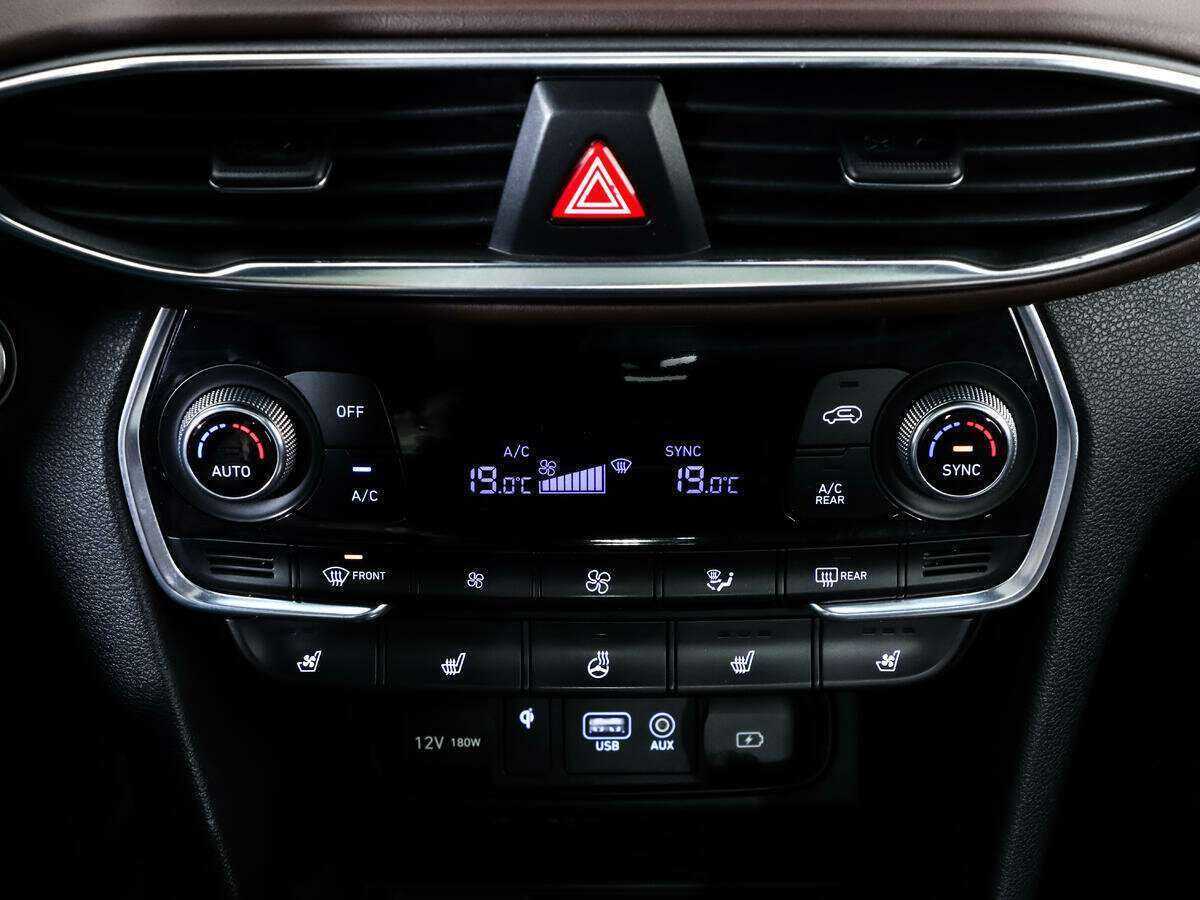 Hyundai Santa Fe, 2018 Фото №17