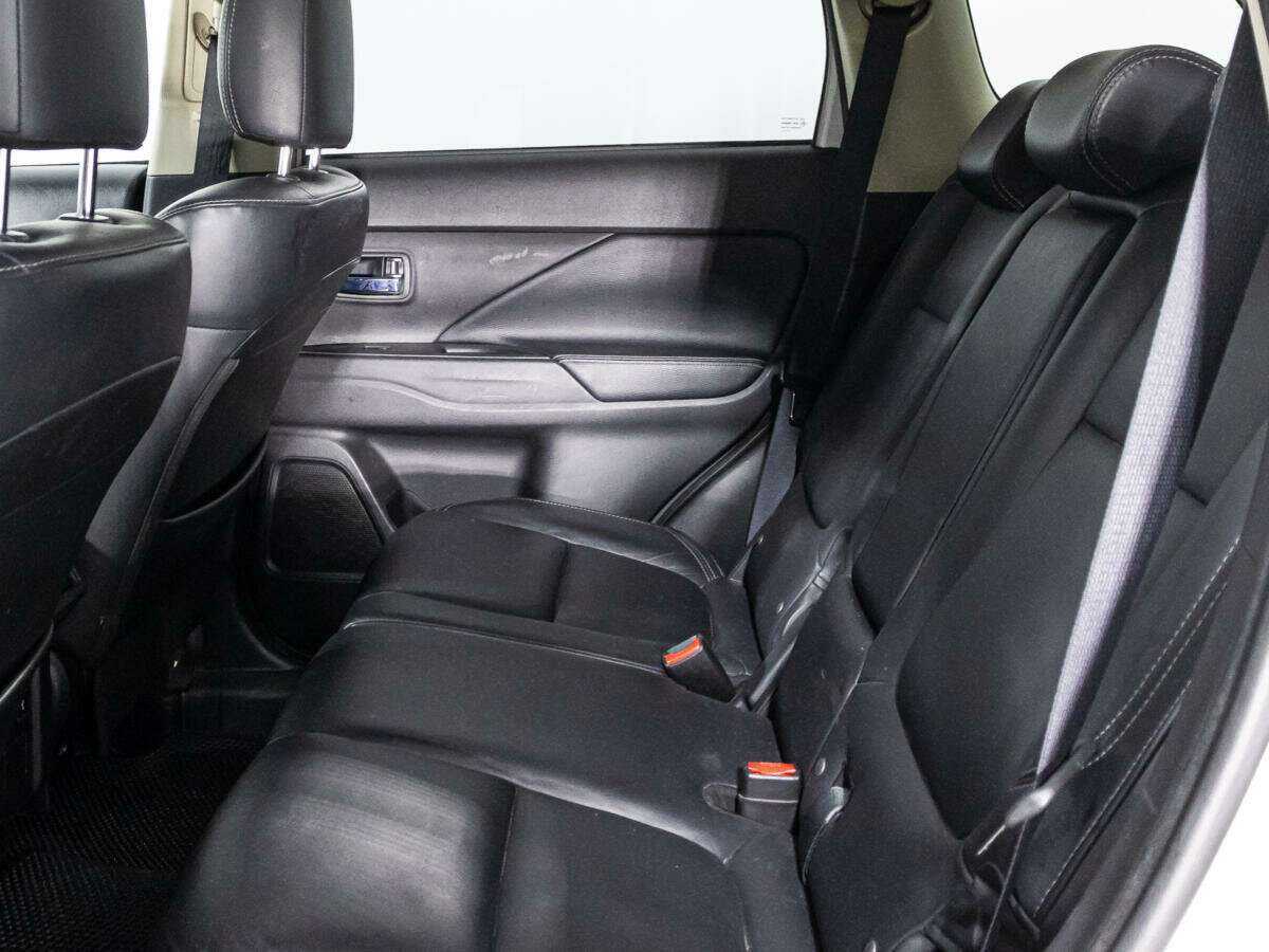 Mitsubishi Outlander, 2019 Фото №10