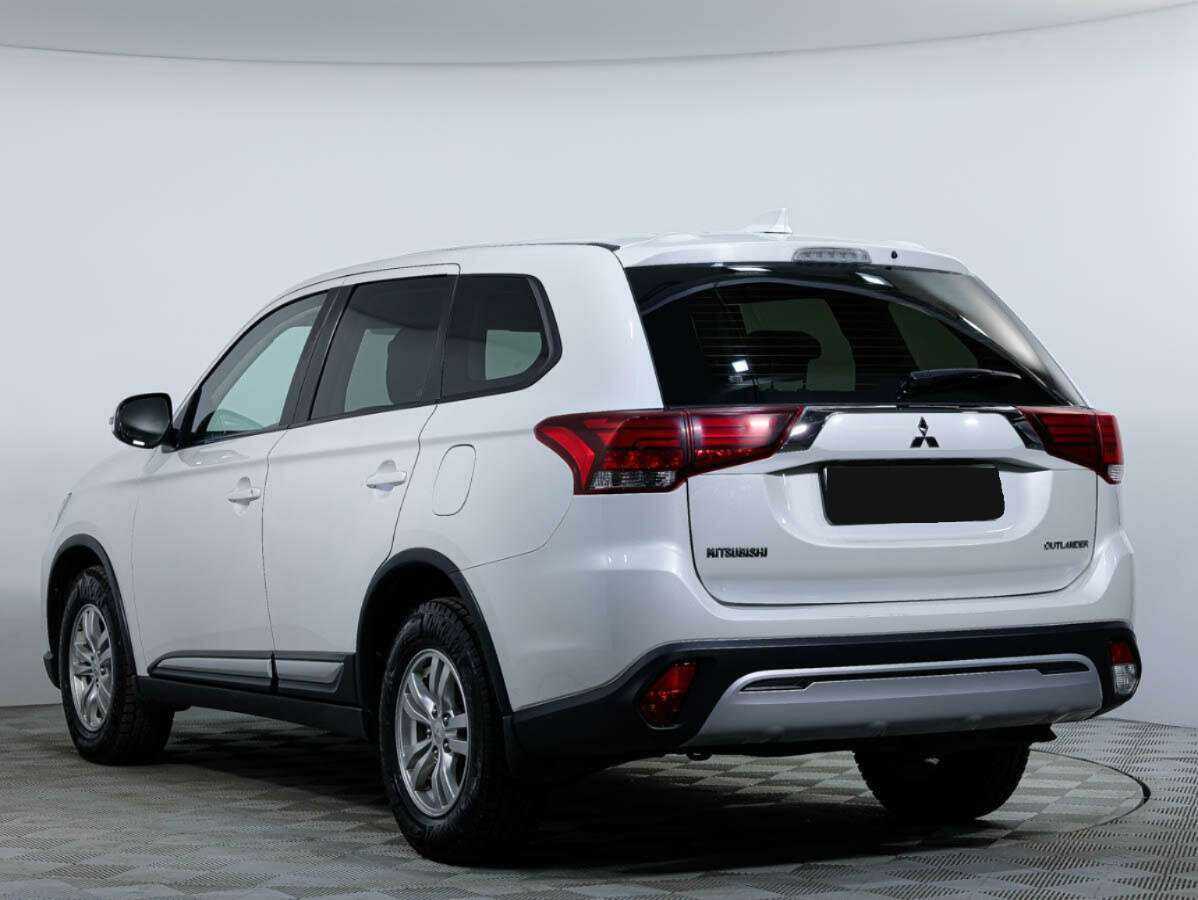 Mitsubishi Outlander, 2018 - 94 398 км. | Фото №7